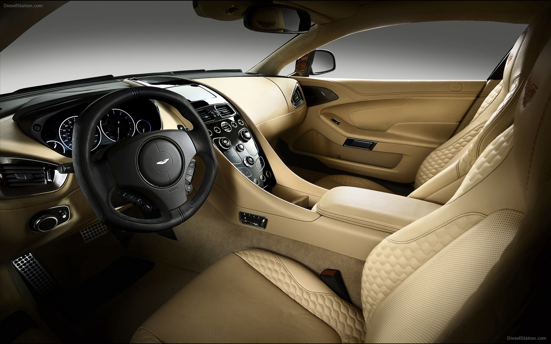 Aston Martin Vanquish 2013
